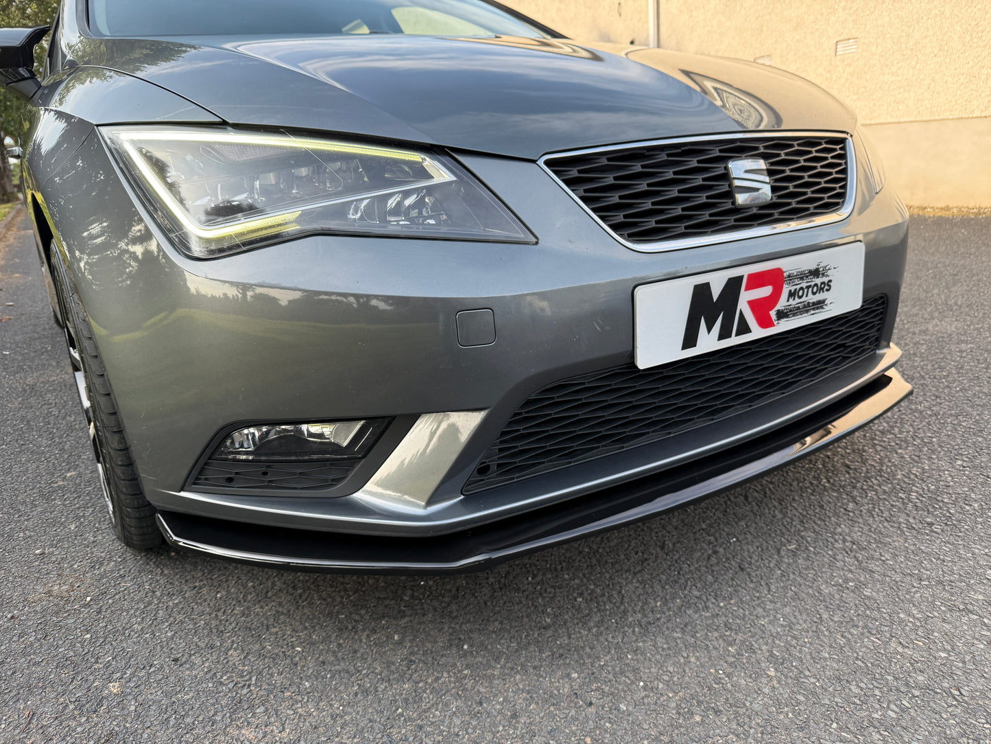 Seat Leon Mk3 Front Bumper Extension Lip Spoiler Splitter | Gloss Black