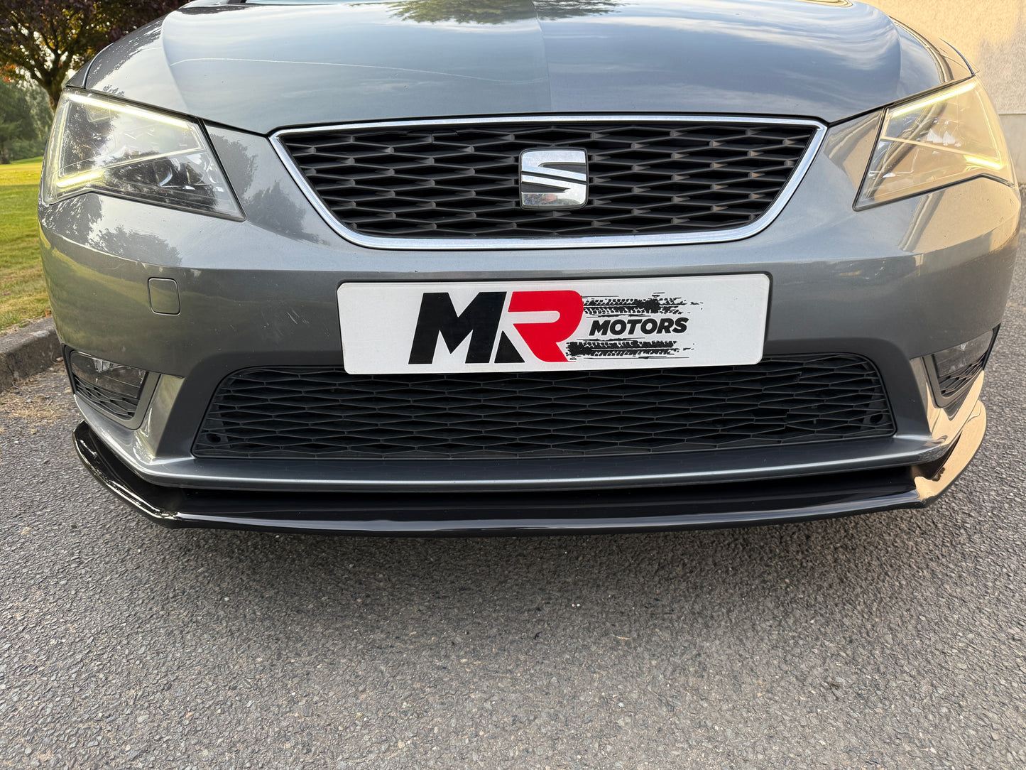 Seat Leon Mk3 Front Bumper Extension Lip Spoiler Splitter | Gloss Black